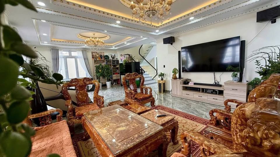 Cần Bán gấp Biệt Thự trung tâm Tp.Đà Lạt Giá 18 tỷ Đường Hùng Vương - Ảnh 1